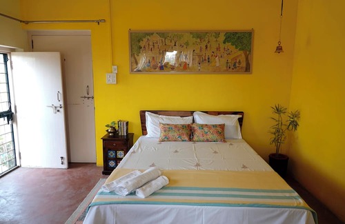 Gwalior Otro | Stay at Amaltas: Farmhouse on an Organic Pet-Friendly Farm in Gwalior