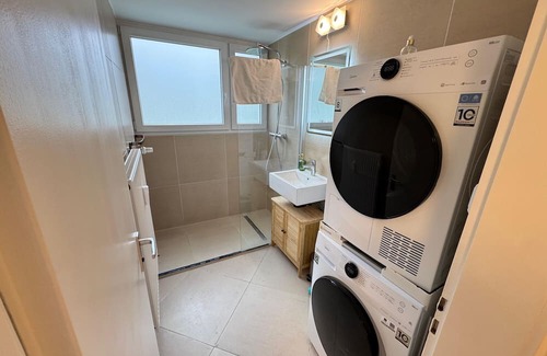 Heidenheim an der Brenz Apartamento | Apartment 'Geschäftsreisetraum' with Private Terrace and Wi-Fi