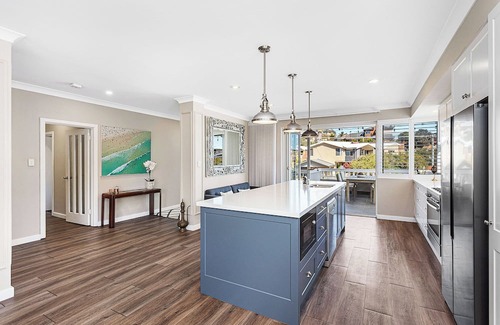 Sorrento Casa | Stylish coastal home in Sorrento featuring spacious living, modern finishes, and relaxing outdoor spaces perfect for a serene seaside getaway.