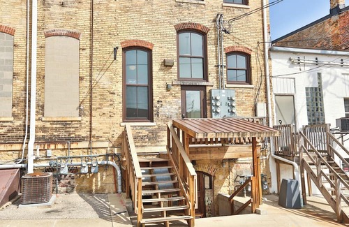 Monroe Apartamento | Lookout Loft over the Monroe Square