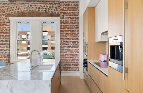 Inner Harbour Condominio | Harbour Heaven
