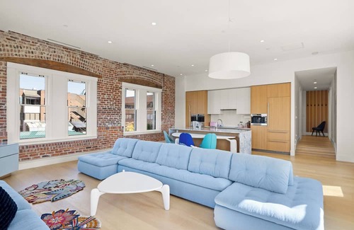 Inner Harbour Condominio | Harbour Heaven