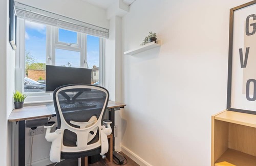 Hatfield Casa | Cosy 3bed 2bath house 5mins from University of Hertfordshire