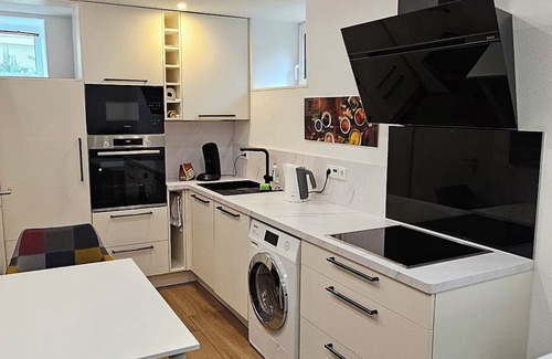 Stuttgart Apartamento | The Modern Cave Lodge - ComfyHome Apartments Stuttgart
