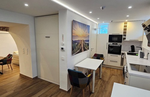 Stuttgart Apartamento | The Modern Cave Lodge - ComfyHome Apartments Stuttgart