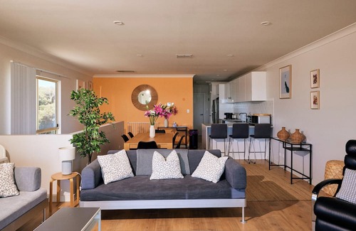 Aldinga Beach Casa | North Beach - Stunning Beach Views on Aldinga Beach Esplanade