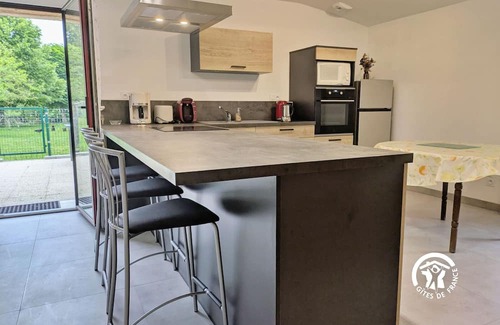 Saint-Michel-de-la-Roe Cabaña | Acogedor alojamiento para 6 pers. con amplia terraza