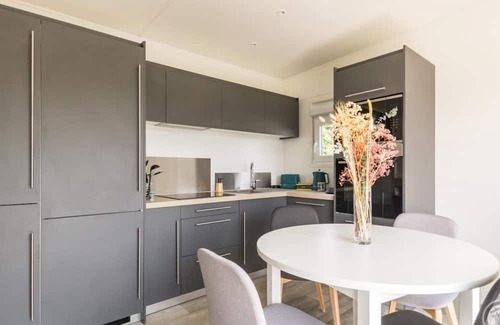 Saint-Lo Apartamento | Casa móvil confortable con terraza en Saint-Lô
