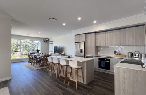 Sussex Inlet Casa | La Dolce Vita - Beautiful spacious Waterfront home