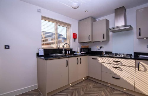 Gloucester Casa | 30%OFFMonthly|Parking|Sleeps6|FreeWifi|contractors
