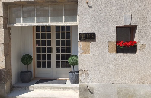 Magnac-Laval Apartamento | Classy 2-bedroom apartment in Magnac-Laval - Home away from Home