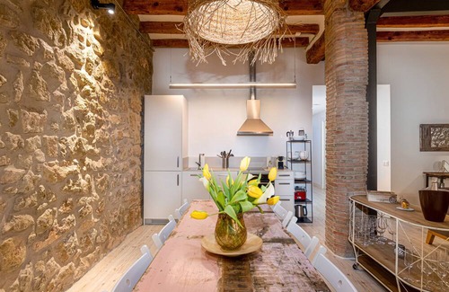 Balaguer Apartamento | Bed and Breakfast 'Habitació Doble' with Shared Terrace, Wi-Fi and Air Conditioning