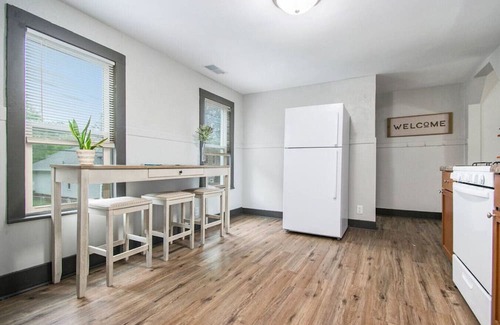 Michigan City Apartamento | Private & Cozy Great Location!