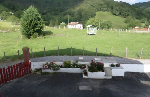Ainhoa Apartamento | Apartment/House at the Etchechurikoborda Farm