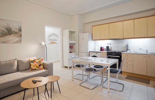Moschato-Tavros Apartamento | The Little House at Moschato 1BR, WiFi, A/C