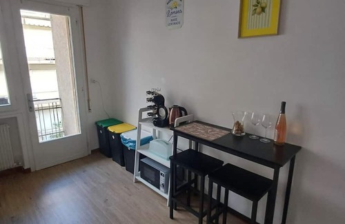 Vittorio Veneto Apartamento | Apartamento de cuatro habitaciones (Central Apt. Vittorio Veneto)