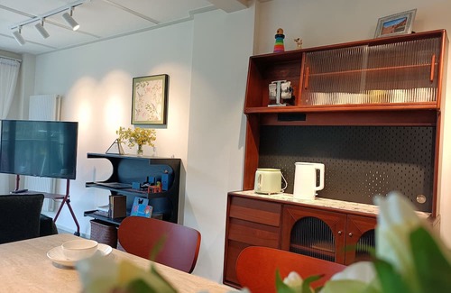 Chengde Apartamento | 2-Bedroom Loft - Onsen, creek, playground (2-hour drive from Beijing)