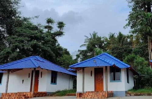 Gonikoppal Cabaña | Field View Homestay By TERASTAY