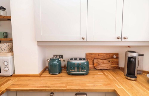 Beccles Casa | 11 BALLYGATE, pet friendly, character holiday cottage in Beccles