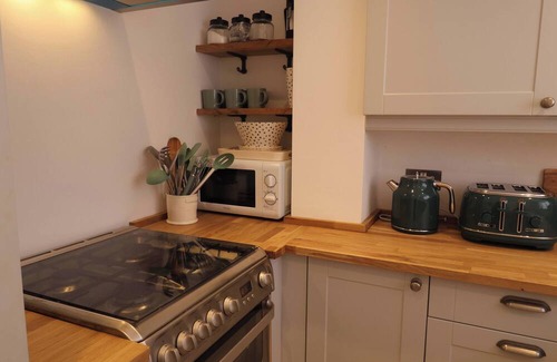 Beccles Casa | 11 BALLYGATE, pet friendly, character holiday cottage in Beccles
