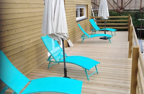 Signy-lAbbaye Casa | Large Holiday Home for 15 People in the Heart of the Forest