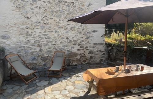 Orgeix Casa | Holiday Home 'Maison De Village' with Private Terrace