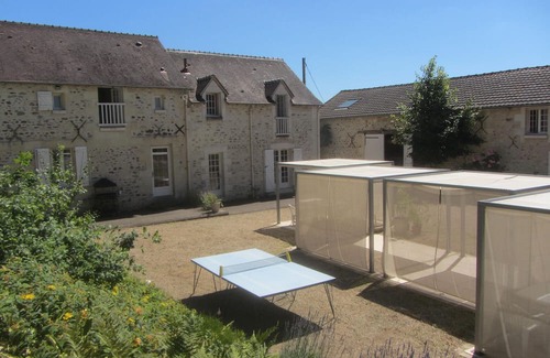 Mondion Casa | Country House 'Vallon' with Shared Pool, Private Terrace and Wi-Fi