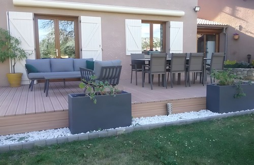 Rentieres Cabaña | Cottage 'De La Fermette Aubepines' with Shared Pool, Private Terrace and Wi-Fi