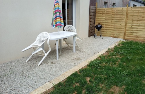 Hanvec Apartamento | Studio Apartment '4' with Private Terrace, Shared Garden and Wi-Fi