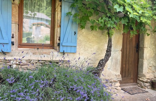 Nantiat Casa | Country House 'Chez Bonneau' with Private Terrace and Shared Garden
