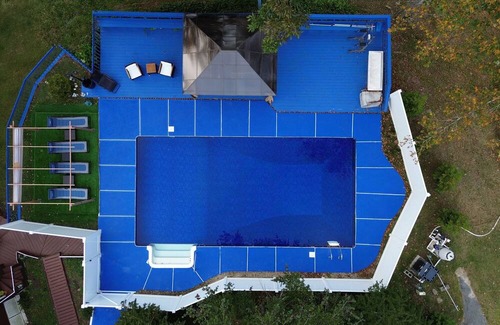 Newton Casa | Lakefront Family Retreat~Private Pool~Game Room