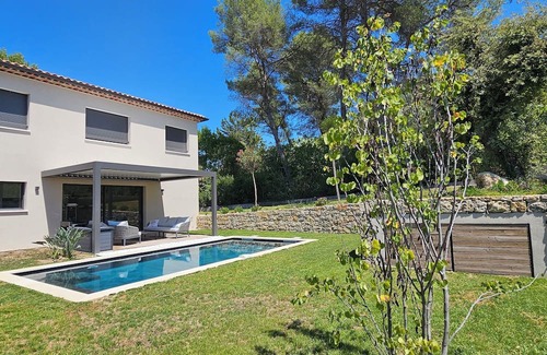 Les Baraques Villa | Quiet new villa with pool. 4 bedrooms sleeps 8