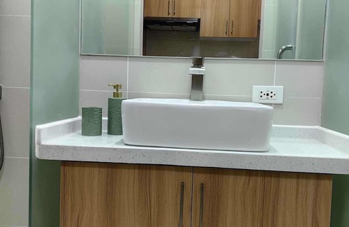 Project 8 Apartamento | Tranquil apartment with a view at Congressional Ave. in Quezon City!