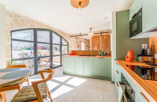 Moulezan Casa | La Grangerie, Stone Barn and Spa in a Peaceful Setting