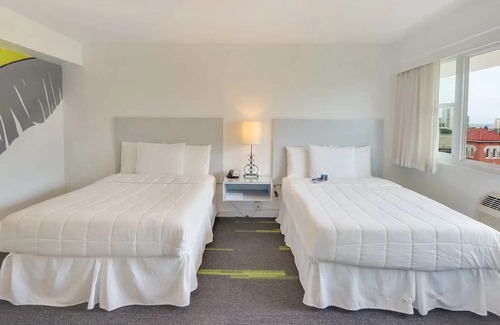 Miramar Hotel | Boutique-Style Room Near Old San Juan – 5 Min Drive to Historic Sites