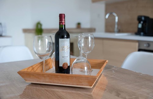 Begadan Casa | Gîte Barrail du Moulin in the Heart of the Médoc Vineyards, Between Estuary and Ocean