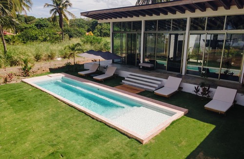 Playa Coyote Casa | Luxury Coastal Retreat – Modern Architecture, Family Comfort & Ocean Views