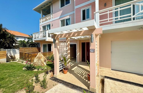 Lighthouse Estates Apartamento | Junior Suite @ Casa Rosada, Lighthouse Estates, West Bay