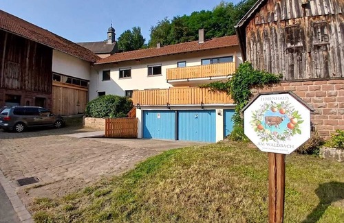 Watterbach Apartamento | Comfortable vacation apartment with sauna and large living and dining area