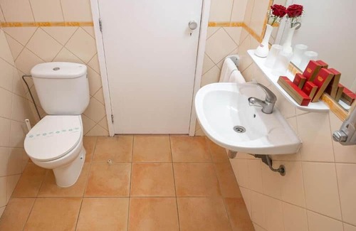 Areias de Sao Joao Hotel | 1BR Beachside Retreat: Kitchenette & Pool! Enjoy Beachlife Moments | 4 Units