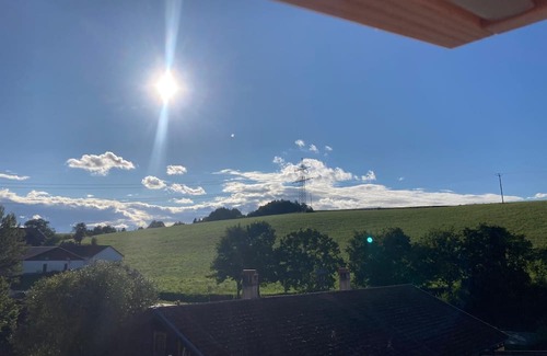 Adlkofen Apartamento | Attic apartment in the Lower Bavarian hinterland on a farm