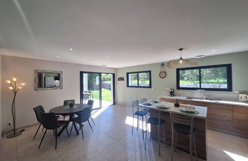 Chauzon Casa | Gîte La Coulée Douce-A fully air-conditioned house near the river Ardèche
