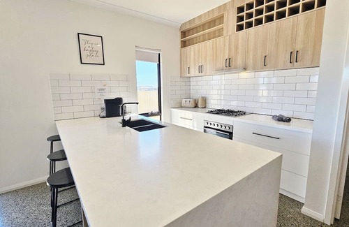 Kalbarri Casa | Full House | Kalbarri | Views | Sleeps 8
