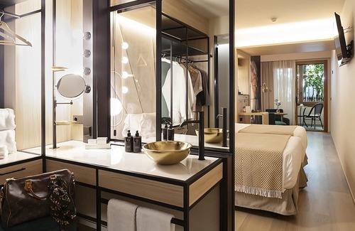 Sant Nicolau Hotel | Historic Charm in Palma with Amazing Views! 3 Pet-friendly Units!