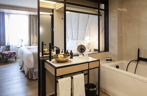Sant Nicolau Hotel | Indulge in Amazing Views! 2 Pet-friendly Units Near Royal Palace of La Almudaina