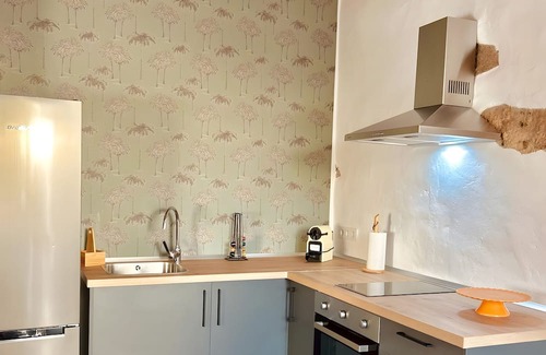 Tabayesco Apartamento | Haría Holidays with Mountain Views, Shared Pool and Wi-Fi