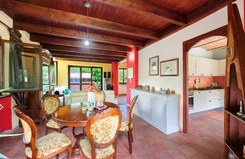 Castagneto Po Apartamento | Holiday Home 'Il Trucchetto' with Private Garden