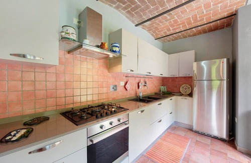 Castagneto Po Apartamento | Holiday Home 'Il Trucchetto' with Private Garden