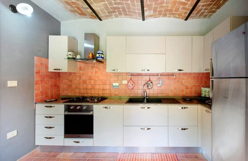 Castagneto Po Apartamento | Holiday Home 'Il Trucchetto' with Private Garden