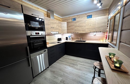 Hiukkajoki Casa | Blue vacation home